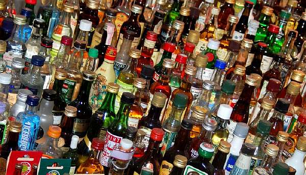 Вывоз алкоголя из России: нормы 2024, сколько можно вывезти по таможенным правилам